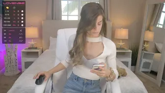 blondiekayy 104_female_chaturbate