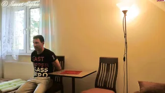 Sweet-Sophie Polizistin nimmt sich was sie braucht