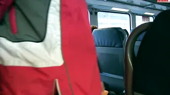 Skandal??se freiz??gige Bahnfahrt! Zug ist voll und ich zieh mich aus! mit HOT-KINKY-ME