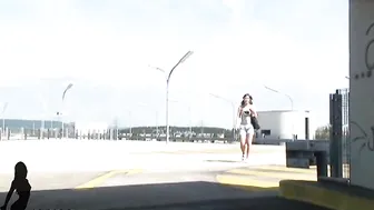 SeXXygirl Public Fick auf den Parkdeck