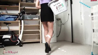 SeXXygirl Im Waschkeller geil befriedigt