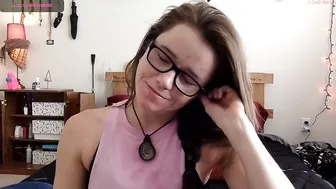 levity69 7.04.2020 640 female chaturbate (1)