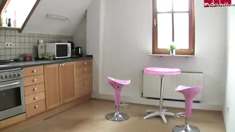 San226MegMDG_Arschgefickt_vom_Freund_der_kleinen_Schwester