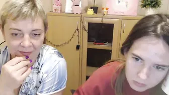 caroline_ellin 5.52.020 21 couple chaturbate