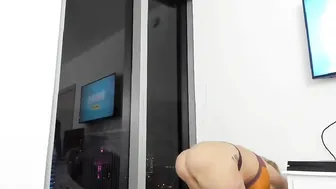 surecakes 1.02.019 13 female chaturbate