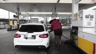 Lara CumKitten Von der Tanke in die Kiste FREMDFICK DATE mit mega Facial 06.01.19