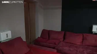 Lara CumKitten DREIST Perverser Einstellungs Test im Strip Club 21.12.18
