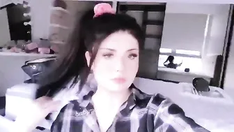 Retweet if you approve of my little clitty... ????#trans #trap