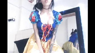 PetiteMarie Snow White Cream Squirt.Mp4_Hd