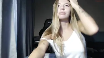 llaale 8092020 115_female webcam