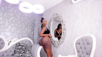 shantallknowless 2092020 556_female webcam