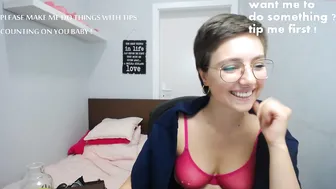 maya_ross chaturbate bitch with huge booty caresses hairy cunt