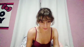 issyeden chaturbate Busty lady