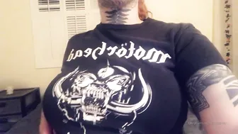 lunalavey 10.12.2019 16004354 Tiddies and Alien Sex Fiend I miss having them slapped t