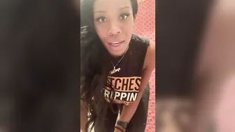 lastarya Black Friday jeans test. Trying on jeans can be hard times for me. 9507853