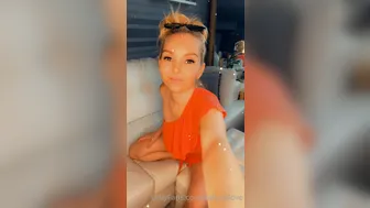 aaliyahlove 31 07 2020 89757284 Happy Friday Sun s out bun