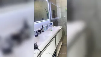 lexypanterratwerk 20 05 2020 41090748 Happy hump dayyy watch me get ready and twerk Fo