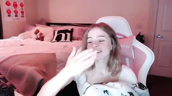 katieecage 8092020 212_female chaturbate