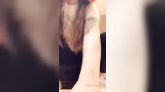 doubleddaisyyy 14 11 2019 14130503 Goofing around in my kitchen and shaking my booty w