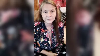 carriemoon 18 01 2020 19286393 a quick custom video showing off mommies