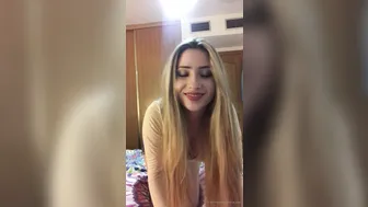 dianacane1 24 04 2020 34157361 my boys today I bring you a new video of my feet with b