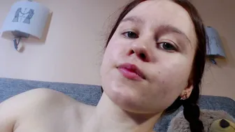 sophie_beauty_Slopy Suck Fingers