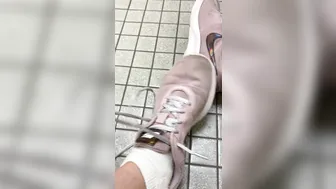 junifurmoon_Sweaty feet after a 3 mile run._14423118