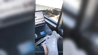 leahwintersxoxo 18 06 2020 48275979 Find a corner of