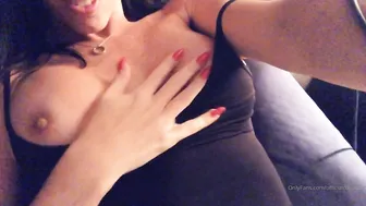 officialdavafoxx 15 01 2020 18949669 Video How s the view