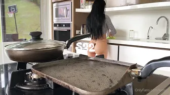 kimytv 30.08.2020  5 My sisters boyfriend saw me cleaning in my panties and dec