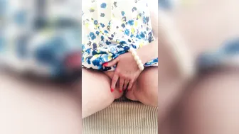 courtesananna 10.08.2020 Close up painted nails large clit pussy play