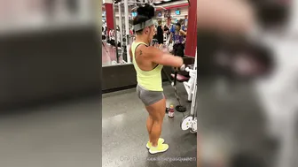 vegasqueen A few clips from my last gym workout. An odd combo shoulders and b