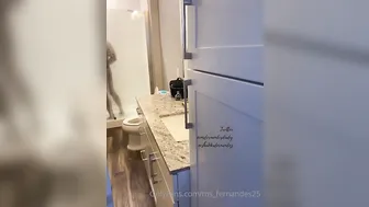 ms fernandes25 07.06.2020 This morning I snuck into ms fernandesdaddy shower