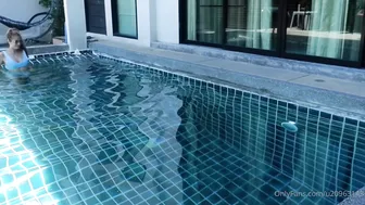 mollysweet 14.05.2020 A little sassy tease I love swimming nak