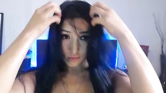 yummyom  wet pussy webcam games