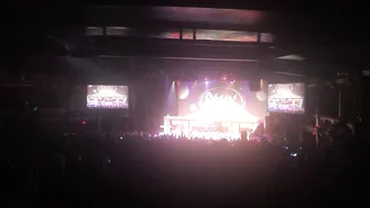 mindimink 27.01.2018 FINALLY Some Rock Music after all the thump thump r