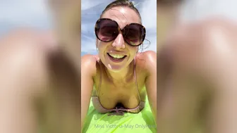 victoria may89 Beach life 3.99.0214