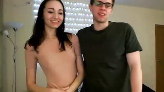 1twothreecum  Fingering and loudly screaming