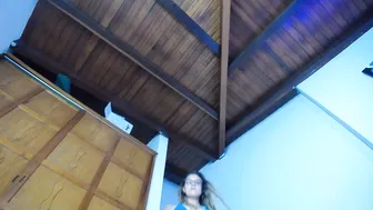 Sara_Blonde Giantess_feet_humiliation_video ManyVids