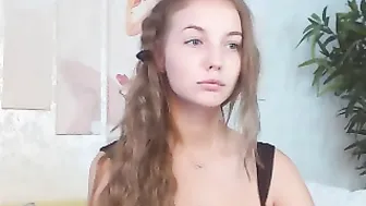 teensyangel  masturbation her self 20 April  2017