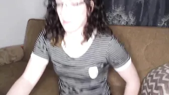 lizzyshaeelogan  hairbrush webcam speed fuck