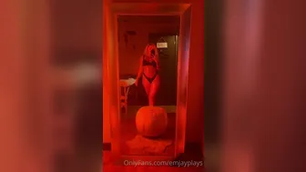 OnlyFans  Emily Rinaudo 135