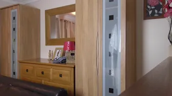 laurenlouise Spy cam watches Laurenlouise get dressed ManyVids