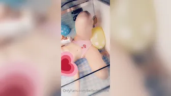 Belle Delphine onlyfans 31 10 2020 Food and Balloons (23)