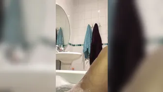 pakistani_ria 28 11.2019 Foot tease xxx who wants to serve my sexy feet xxx