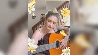 akiramaisuicide 10 08.2020  7 We re keeping that positive energy flowing today