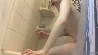 Ella Hollywood _OnlyfansJust starting butt pump stuff, its not for everyone!! (14.06.2019)