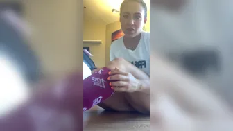 carmelaclutch 25 07 2020 Ass so thick Gotta jump to put on A thong lingerie t