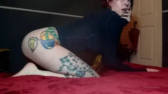 felixrae 04 03 2020 Teasing and fucking my pussy with my 6 black dildo