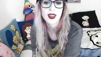 kaatmonroe  Toying her Pink Pussy